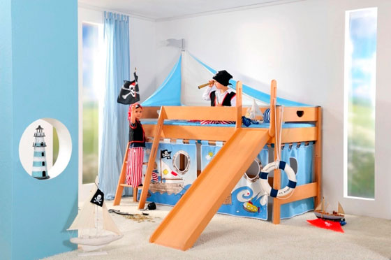 интерьер детской для двух мальчиков разного возраста