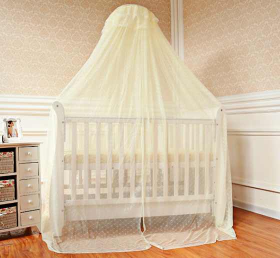 dizajn-spalni-s-detskoj-krovatkoj-4