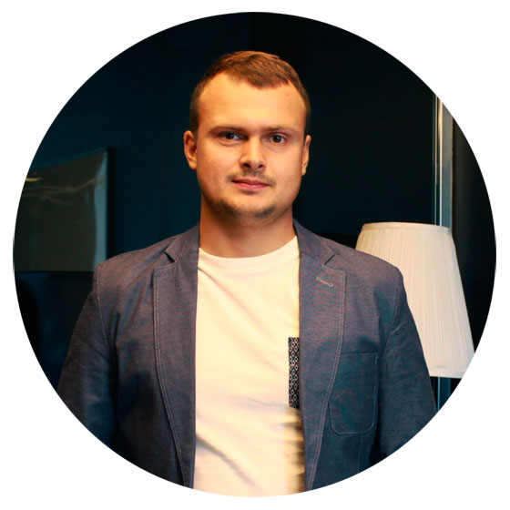 Алексей Иванов