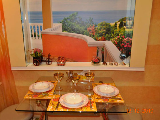 Чаепитие на летней площадке