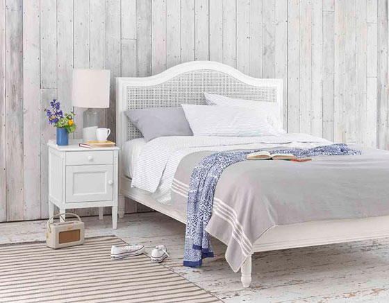 interer-spalni-s-beloj-mebelyu28