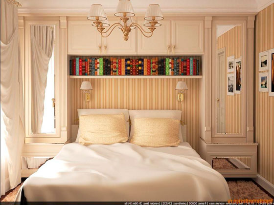 Использование полоски на обоях в небольшой спальне