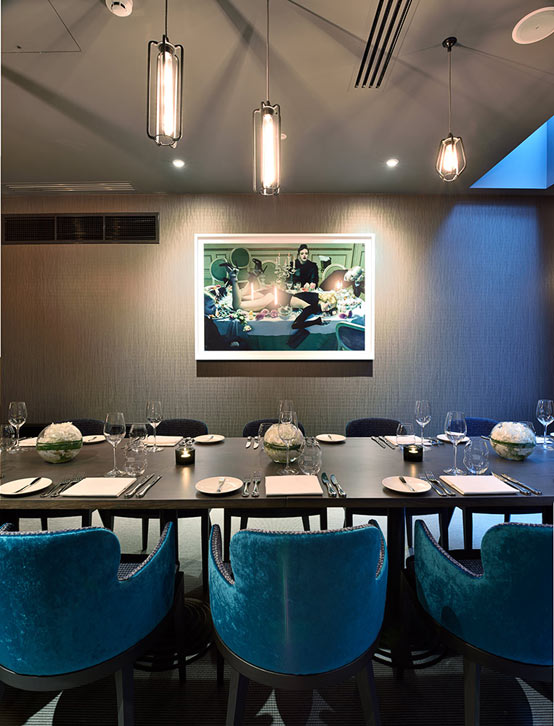 Роскошный и уютный интерьер ресторана в Лондоне