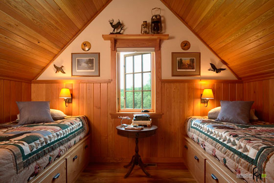 Детская на мансарде – создаем уютную комнату прямо под облаками