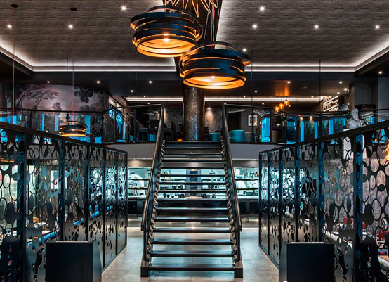 Роскошный и уютный интерьер ресторана в Лондоне